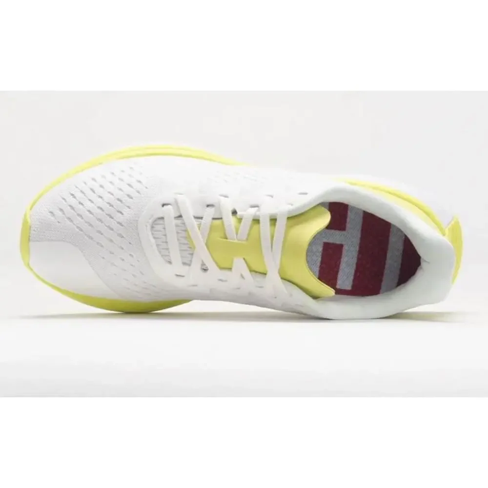 Lane Eight Relay Trainer Women’s size‎ 9.5